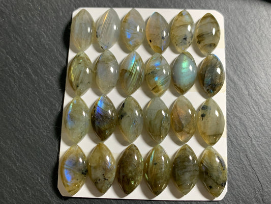 Labradorite marquise  10x20mm cabochon - Calibrated Cabochons