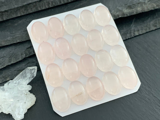 Rose Quartz Oval 13x18mm cabochon - Calibrated cabochons
