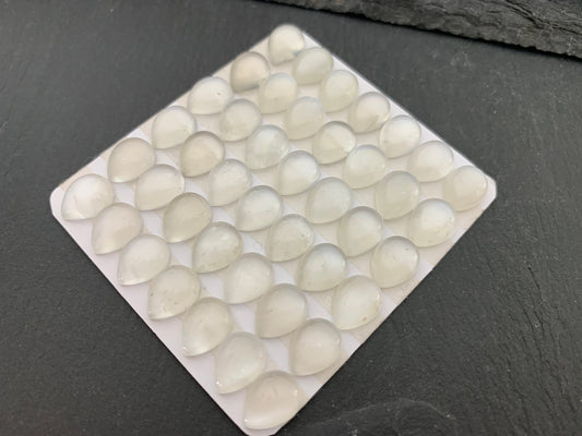 White Moonstone pear 8x10mm cabochon - Calibrated cabochons