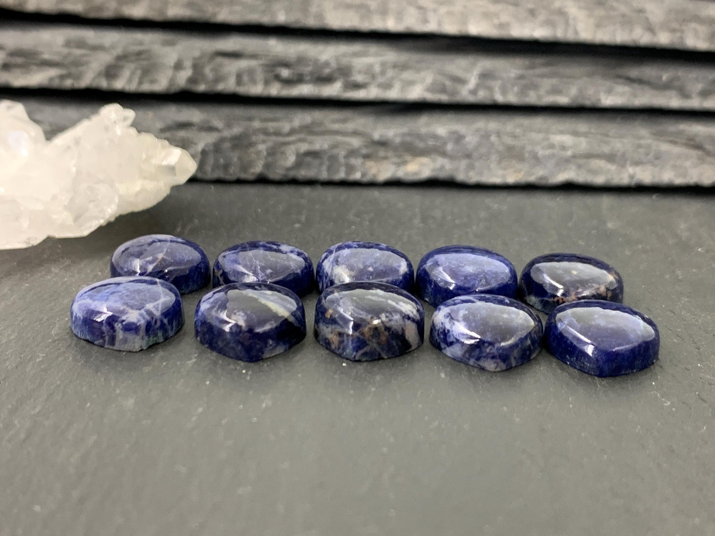 Sodalite pear 12mm cabochon