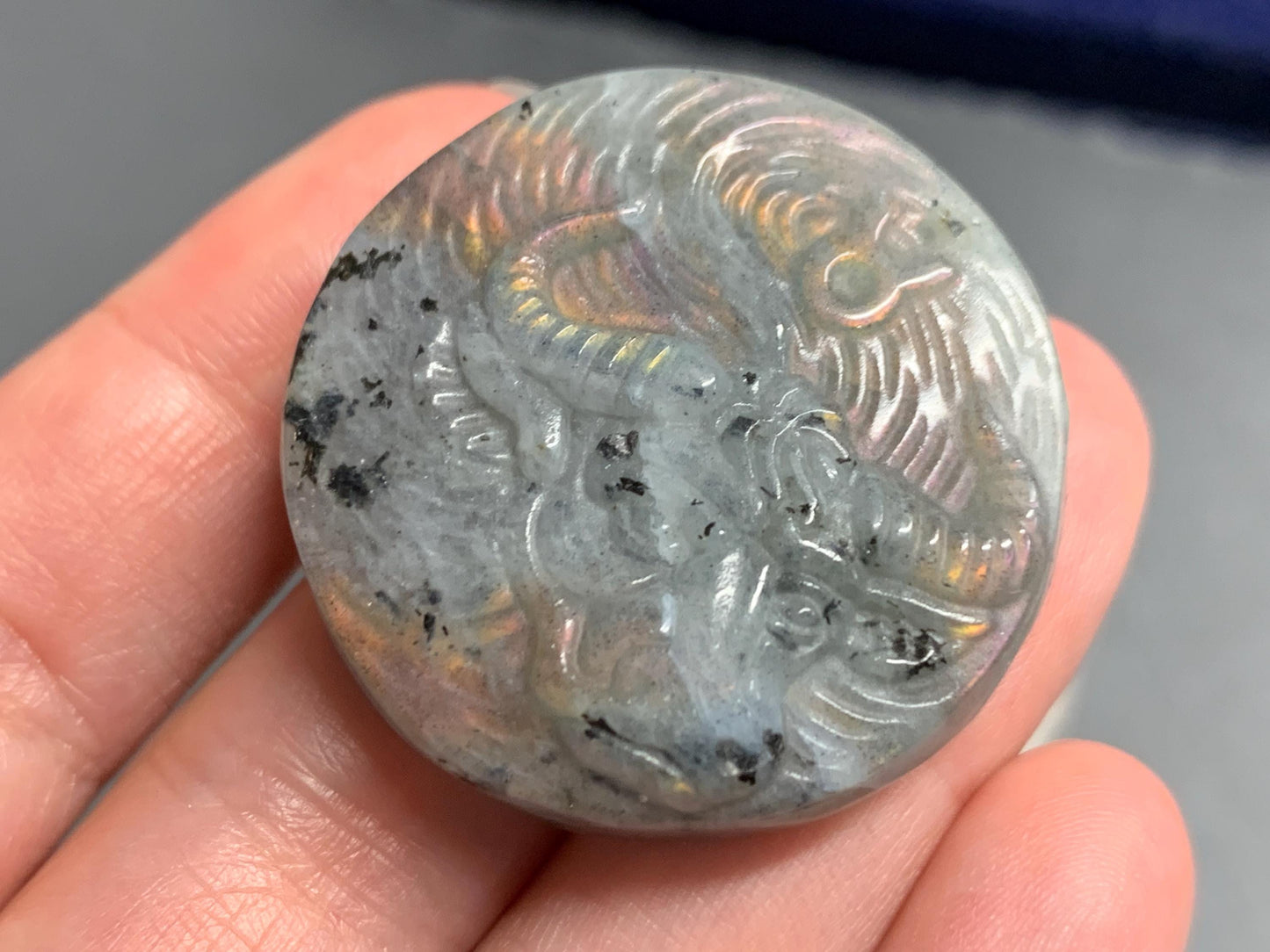 Taurus Purple Labradorite Zodiac Signs - Zodiac Constellations Carving