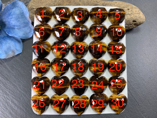 Faceted Tiger Eye heart 15mm cabochon - Calibrated cabochons