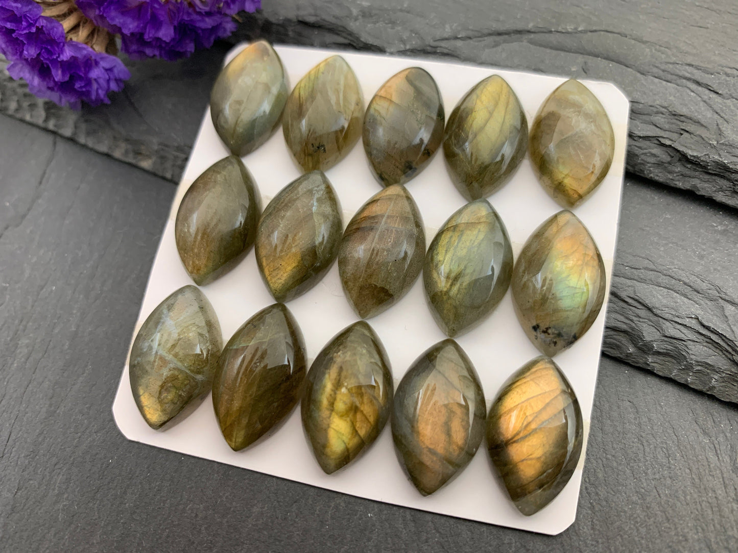 Labradorite marquise  12x20mm cabochon - Calibrated Cabochons