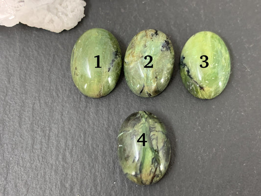 Green Opal oval 10x14mm cabochon