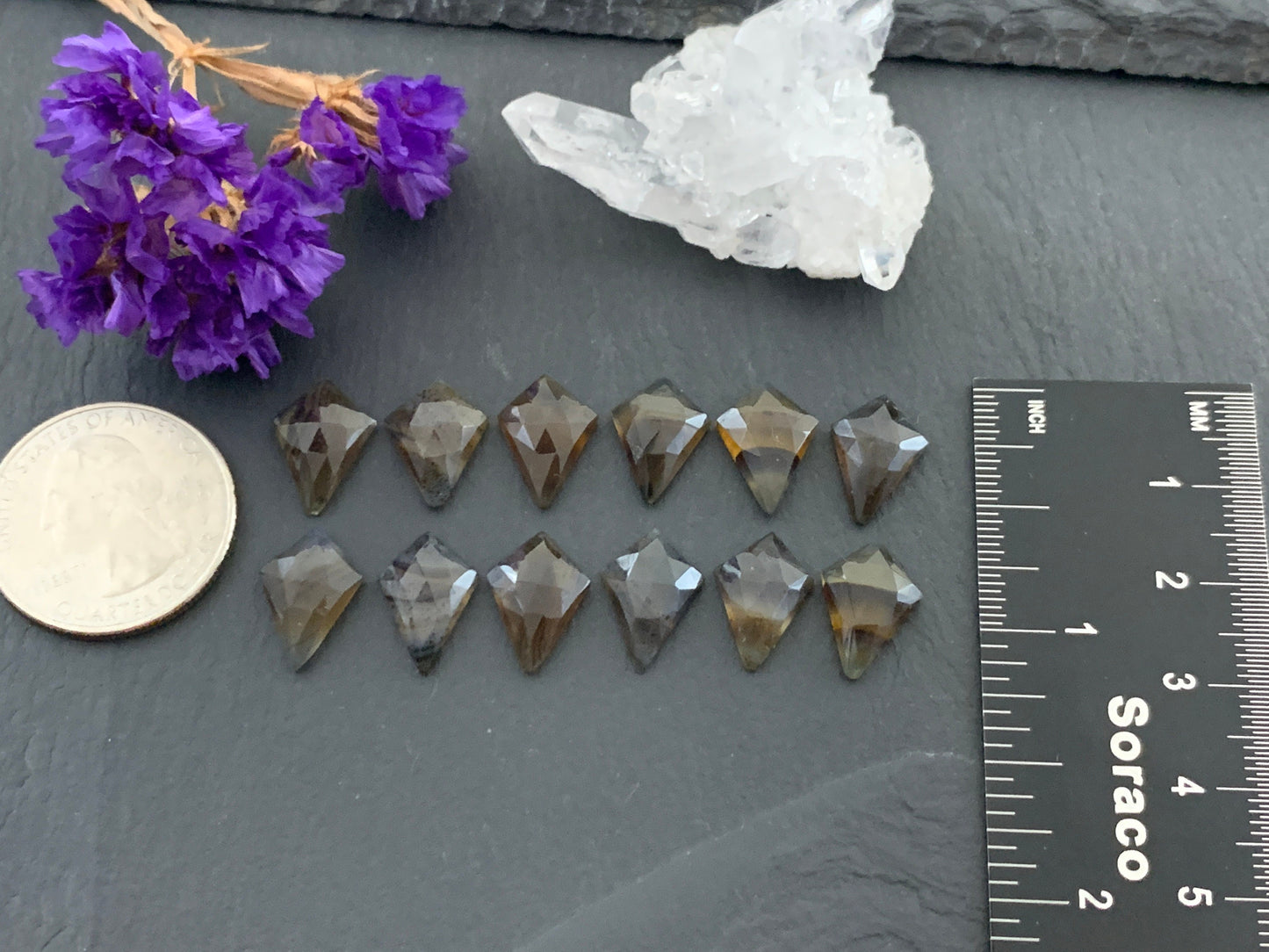 Faceted Montana Agate kite 10x14mm cabochon
