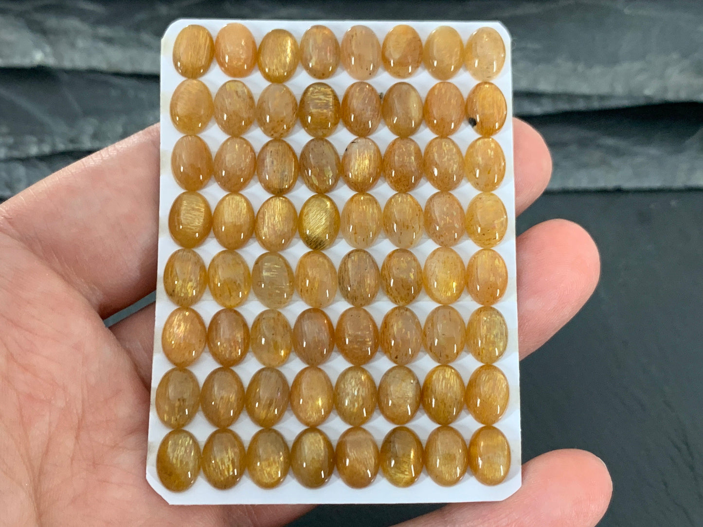 Gold Sunstone oval 6x8mm cabochon - Calibrated cabochons