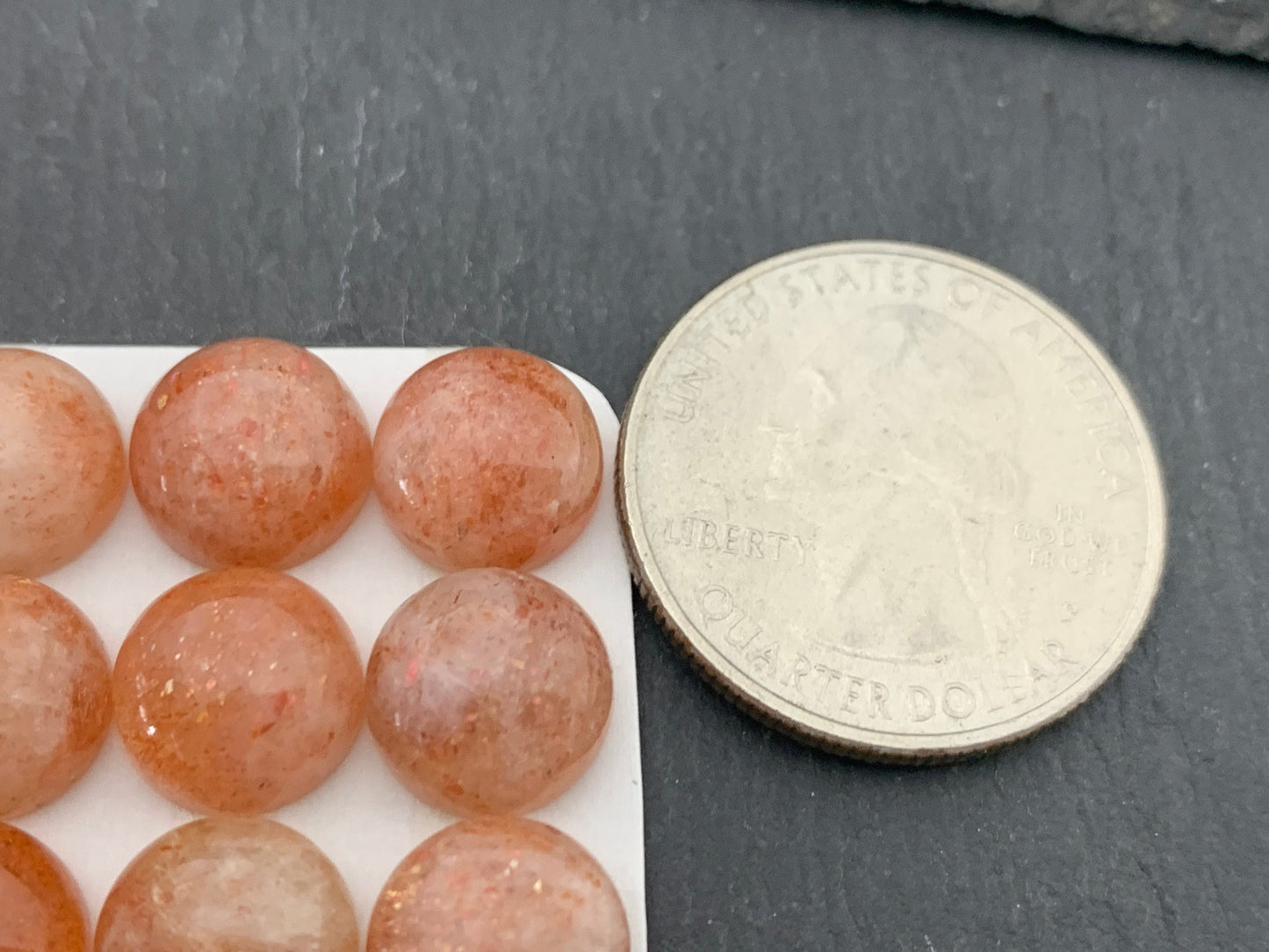 Sunstone round 10mm cabochon - Calibrated cabochons