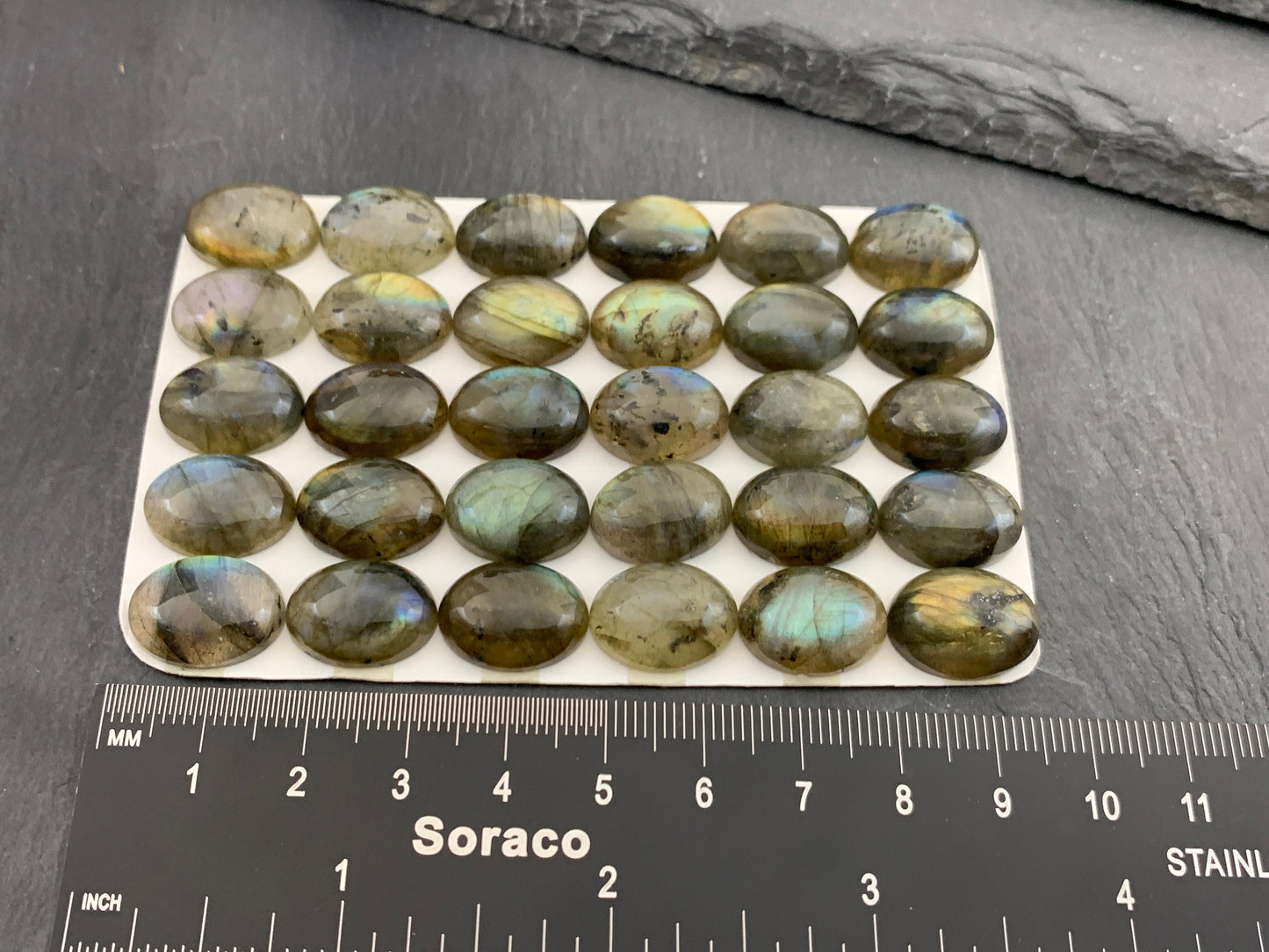 Labradorite oval 12x16mm Cabochon - Calibrated Cabochons