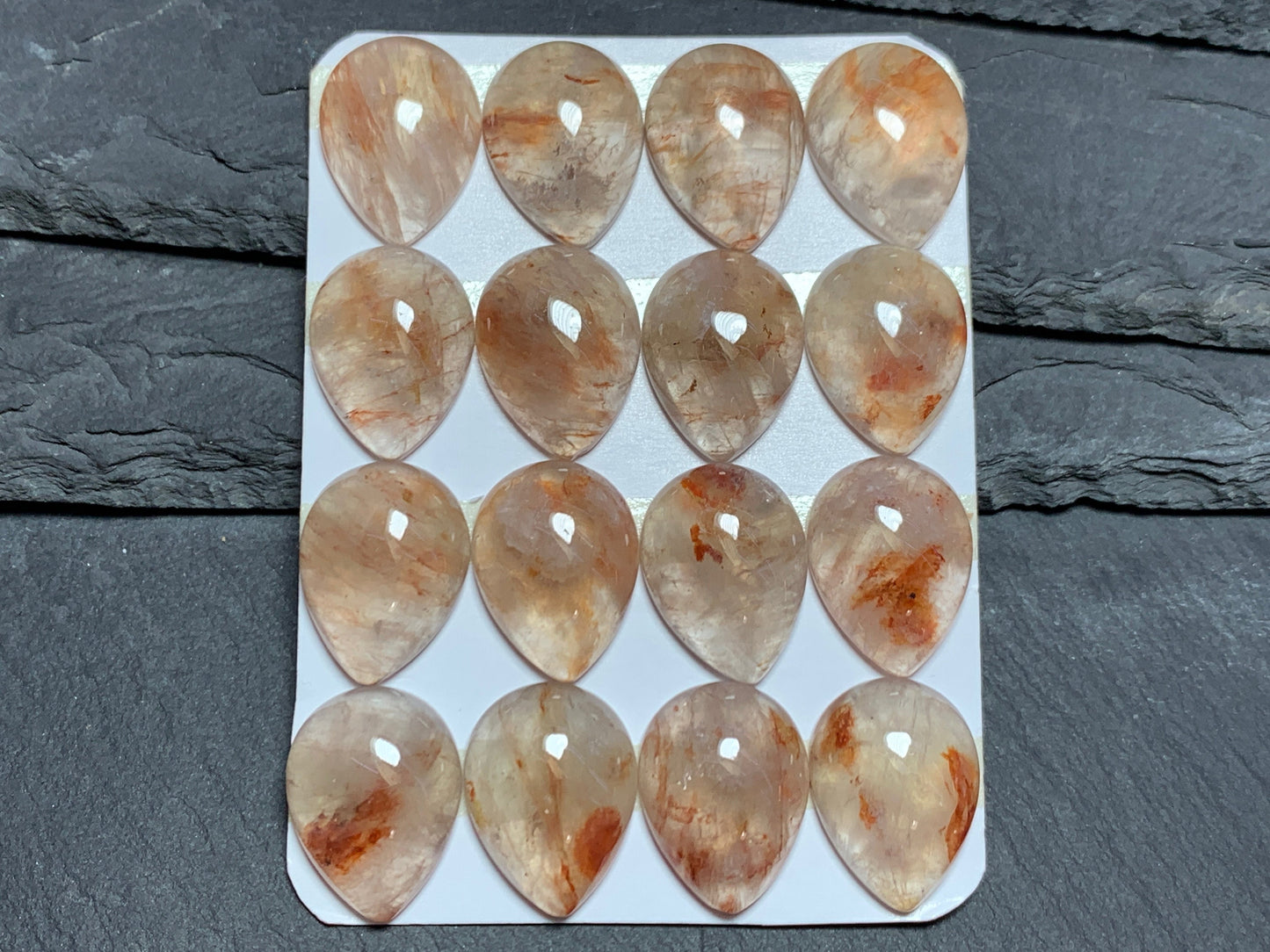 Blood Quartz pear 15x20mm cabochon - Calibrated cabochons