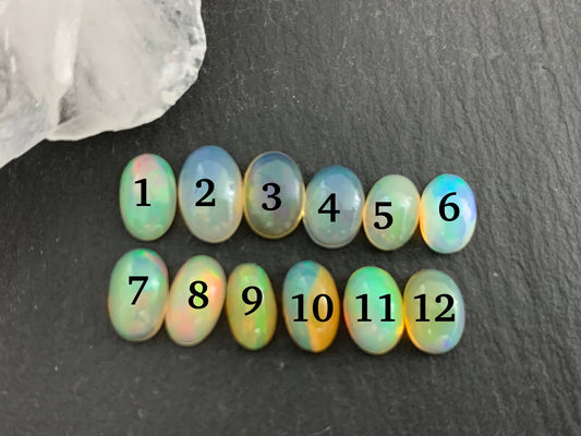 Ethiopian Opal oval 7-9mm cabochon