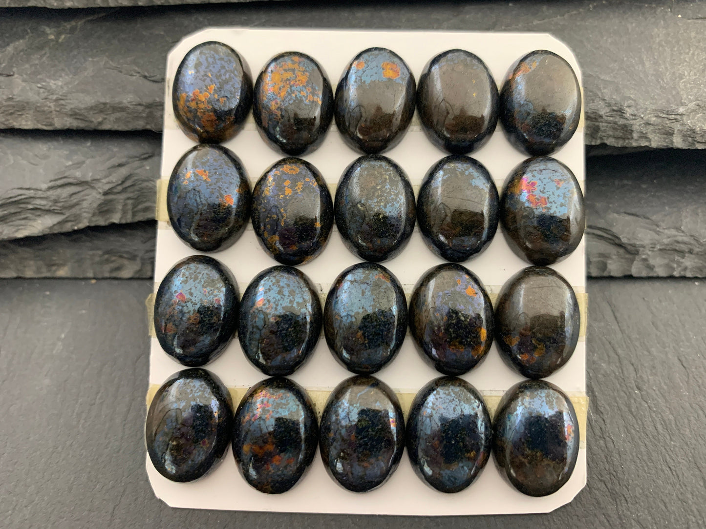 Blue Chalcopyrite oval 12x16mm cabochon - Calibrated cabochons