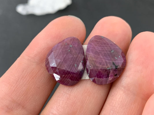 Faceted Ruby pair 13x17x3mm cabochon - free form