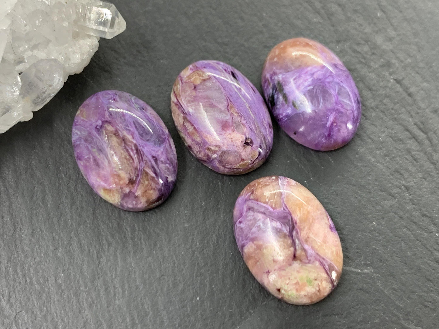Charoite oval 13x18mm cabochon