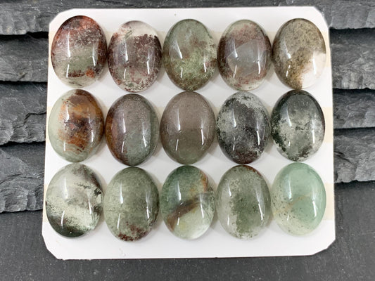 Green Phantom Crystal oval 12x16mm cabochon - Calibrated cabochon