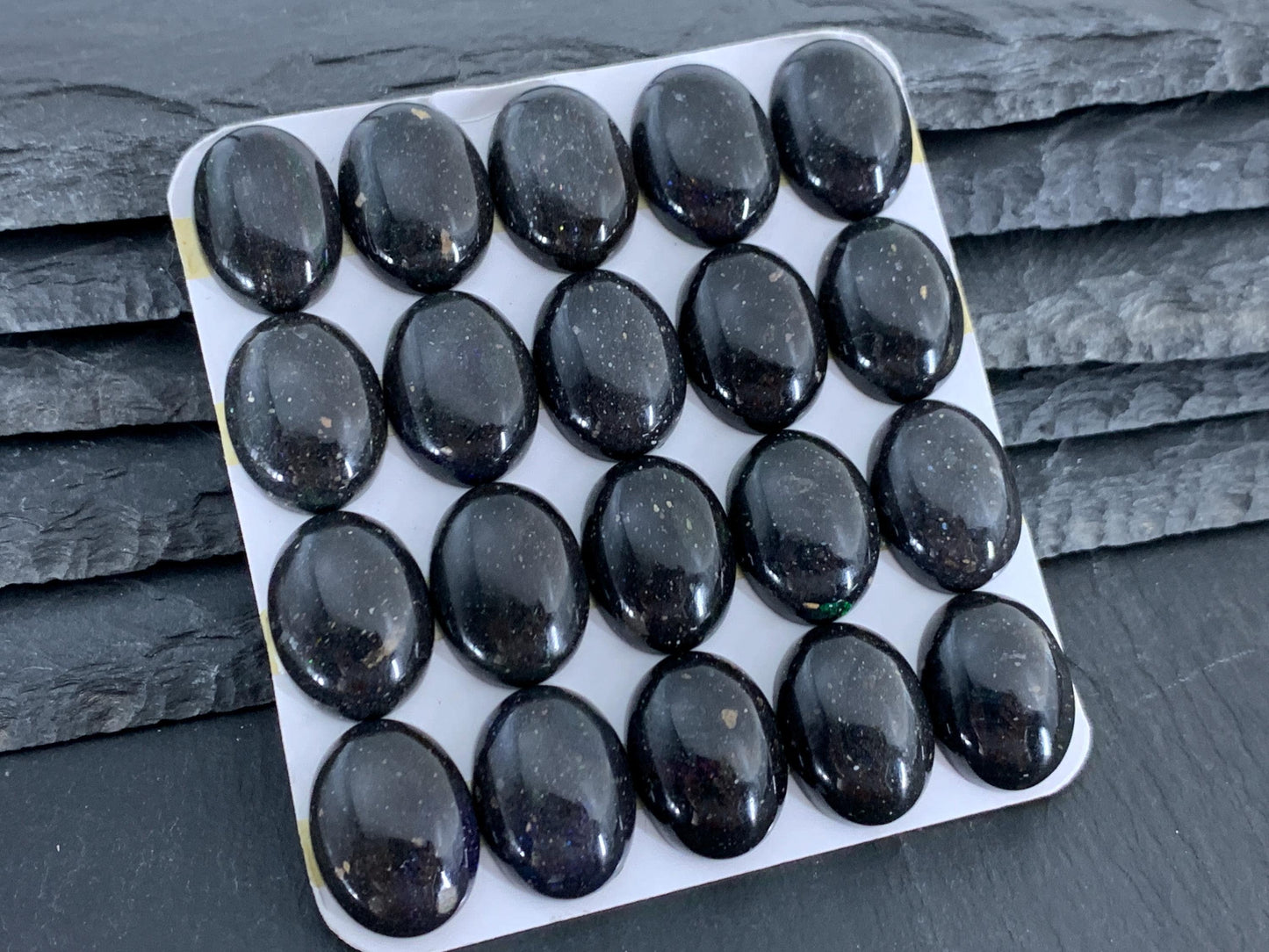 Black Opal oval 15x20mm cabochon- Andamooka Australia-