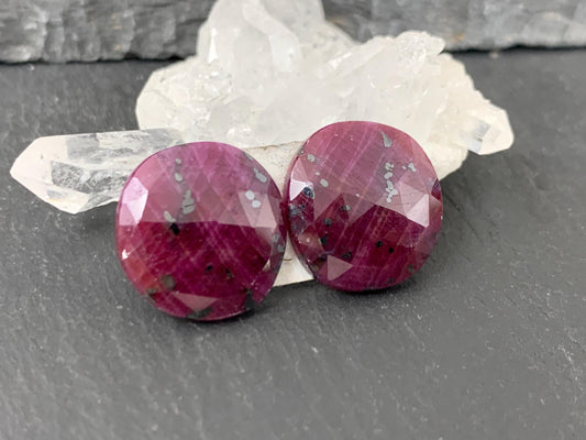 Faceted Ruby pair 14x14x3.5mm cabochon
