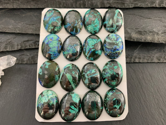 Azurite oval 15x20mm cabochon - Calibrated cabochons
