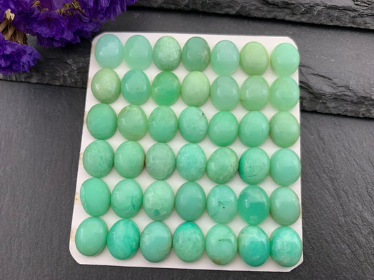 Chrysocolla Quartz oval 8x10mm cabochon - Calibrated cabochons