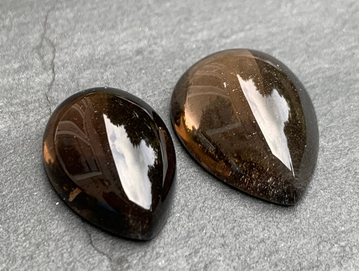 Smokey quartz pear 18, 20mm cabochon - Calibrated cabochons   es