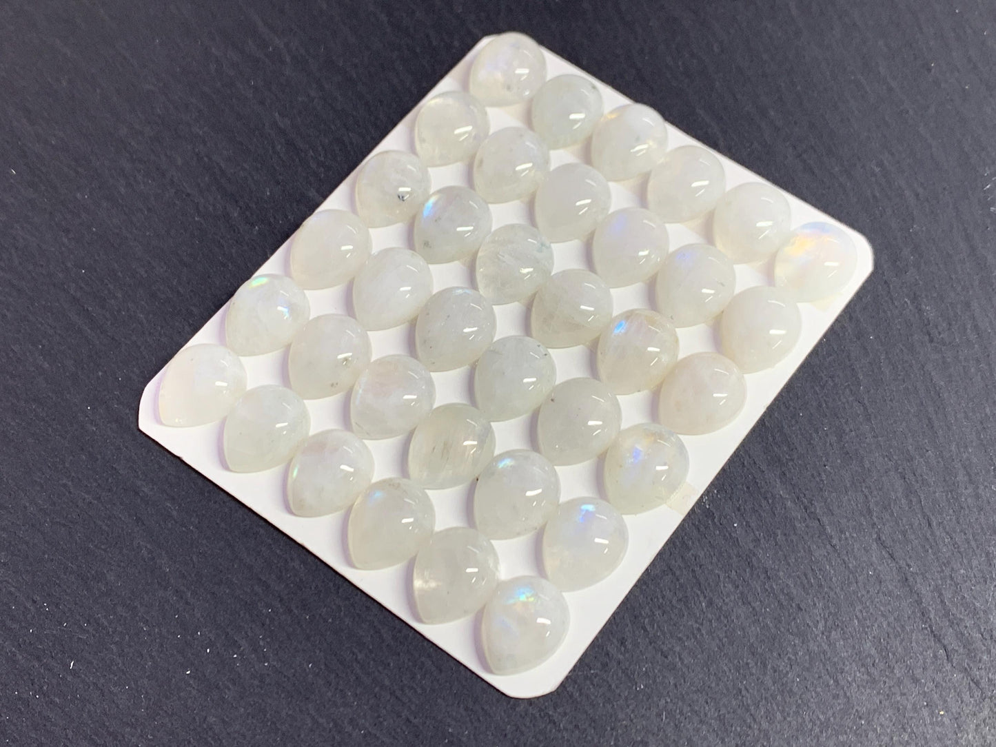 Rainbow Moonstone pear 10x12mm cabochon - Calibrated cabochons