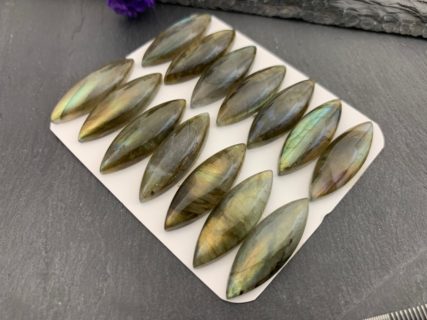 Labradorite marquise  10x30mm Cabochon  - Calibrated Cabochons