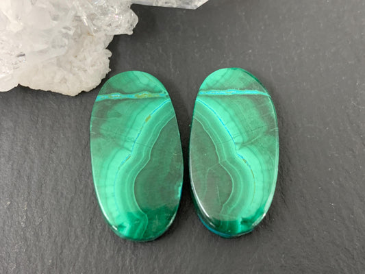 Malachite oval 12x23x4mm cabochon pair