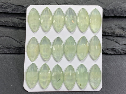 Faceted Prehnite marquise 10x20mm cabochon - Calibrated cabochons