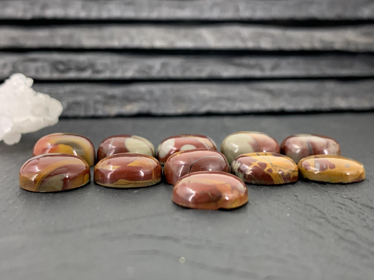 Mookaite Jasper round 12mm cabochon