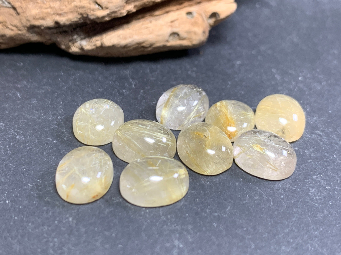 Gold rutilated quartz oval 8x10mm cabochon - Calibrated cabochons