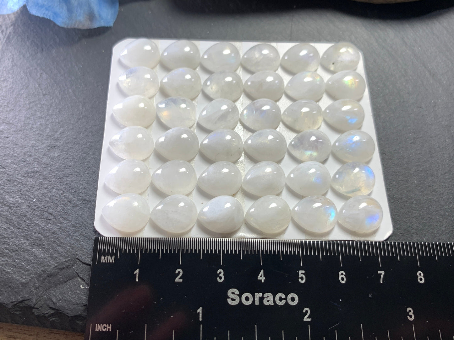 Rainbow MoonStone pear 10x12mm cabochon - Calibrated cabochons