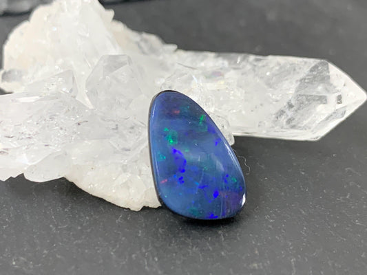 Australian Opal doublet 9x15x3mm cabochon