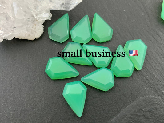 Faceted Chrysoprase diamond 10x14mm cabochon