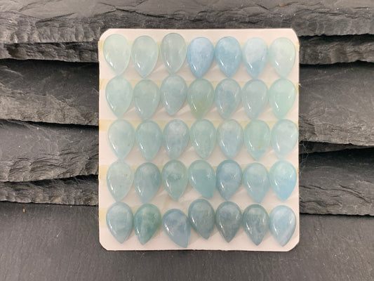Aquamarine pear 8x12mm cabochon - Calibrated cabochons