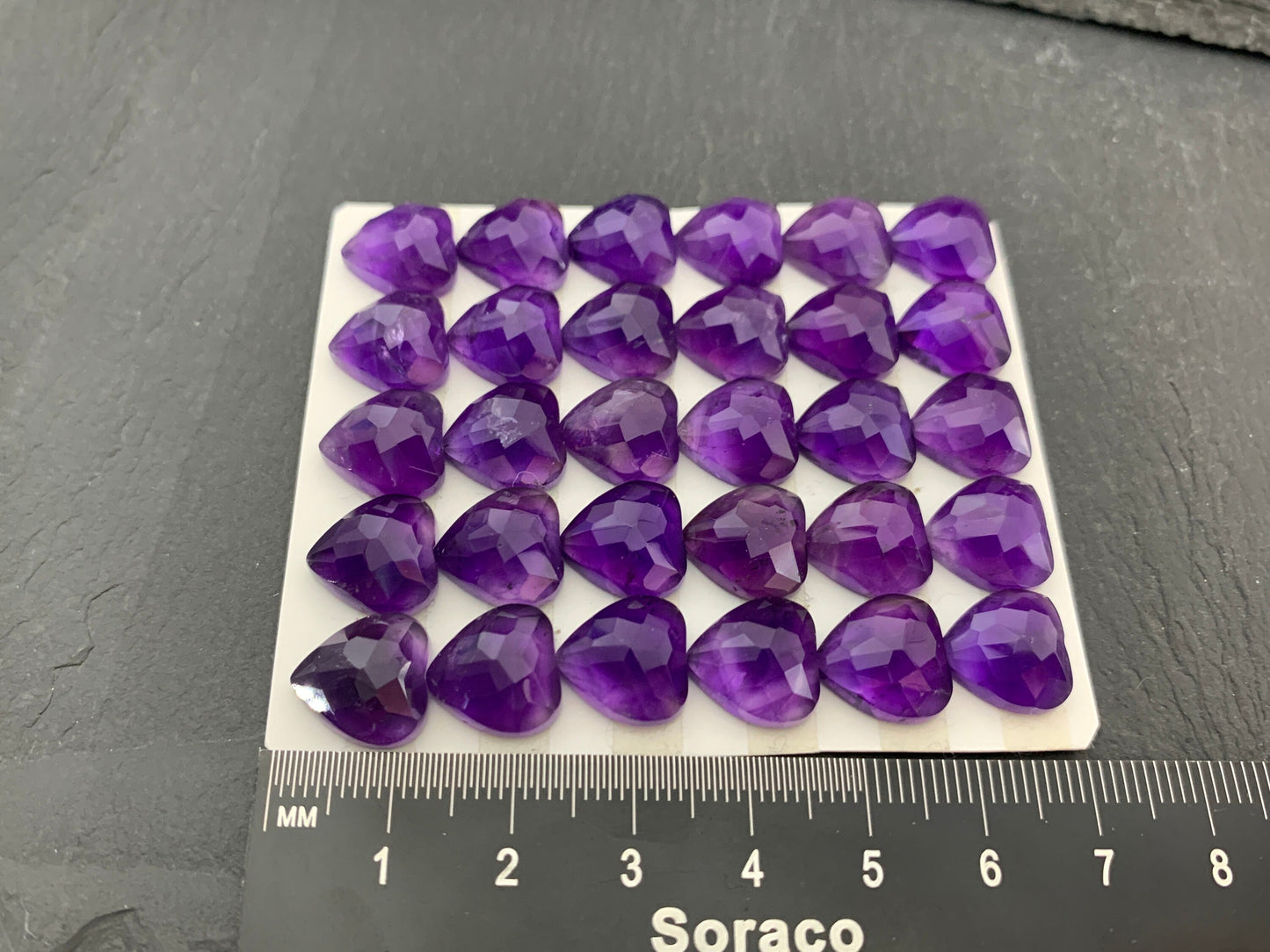 Faceted Amethyst heart 12x12mm cabochon - Calibrated cabochons