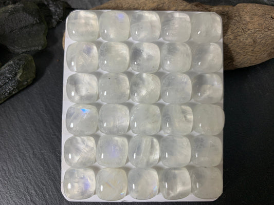 Rainbow Moonstone square cushion 12mm cabochon - Calibrated cabochons