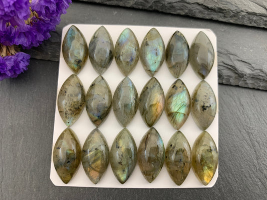 Labradorite marquise  10x20mm cabochon - Calibrated Labradorite