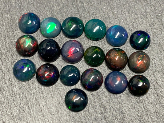 Ethiopian Opal round 6mm Cabochon