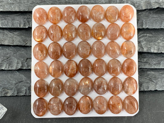 Sunstone oval 8x10mm cabochon - Calibrated cabochons
