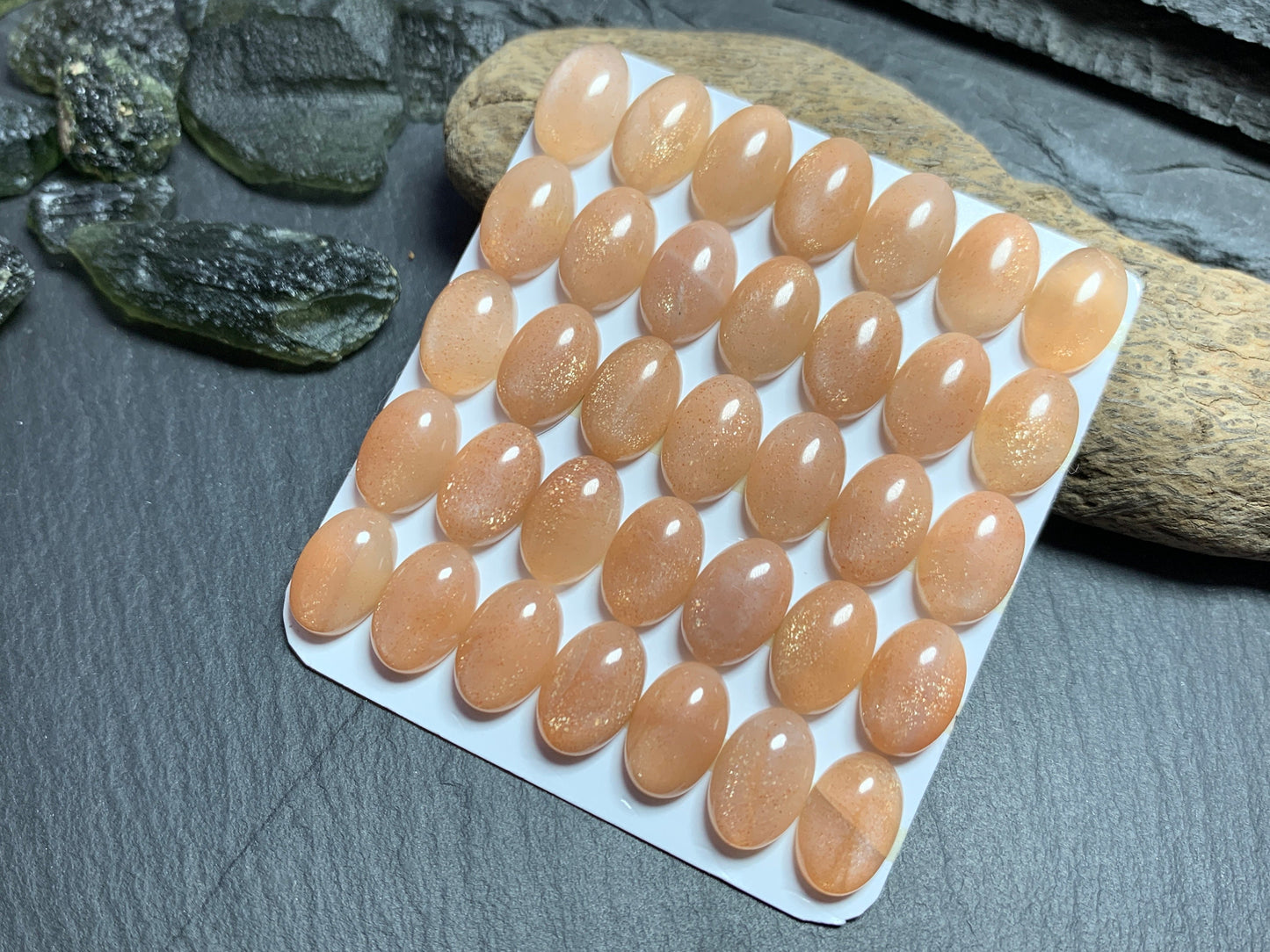 Goldsand Sunstone oval 8x12mm cabochon- Calibrated cabochons