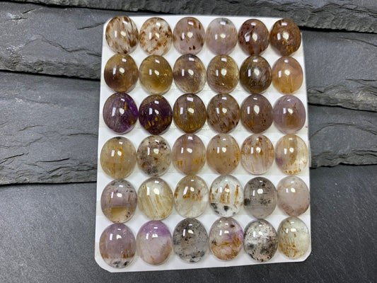 Amethyst Cacoxenite oval 10x12mm cabochon - Calibrated cabochons