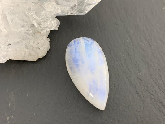 Rainbow Moonstone pear 23x12x7mm cabochon