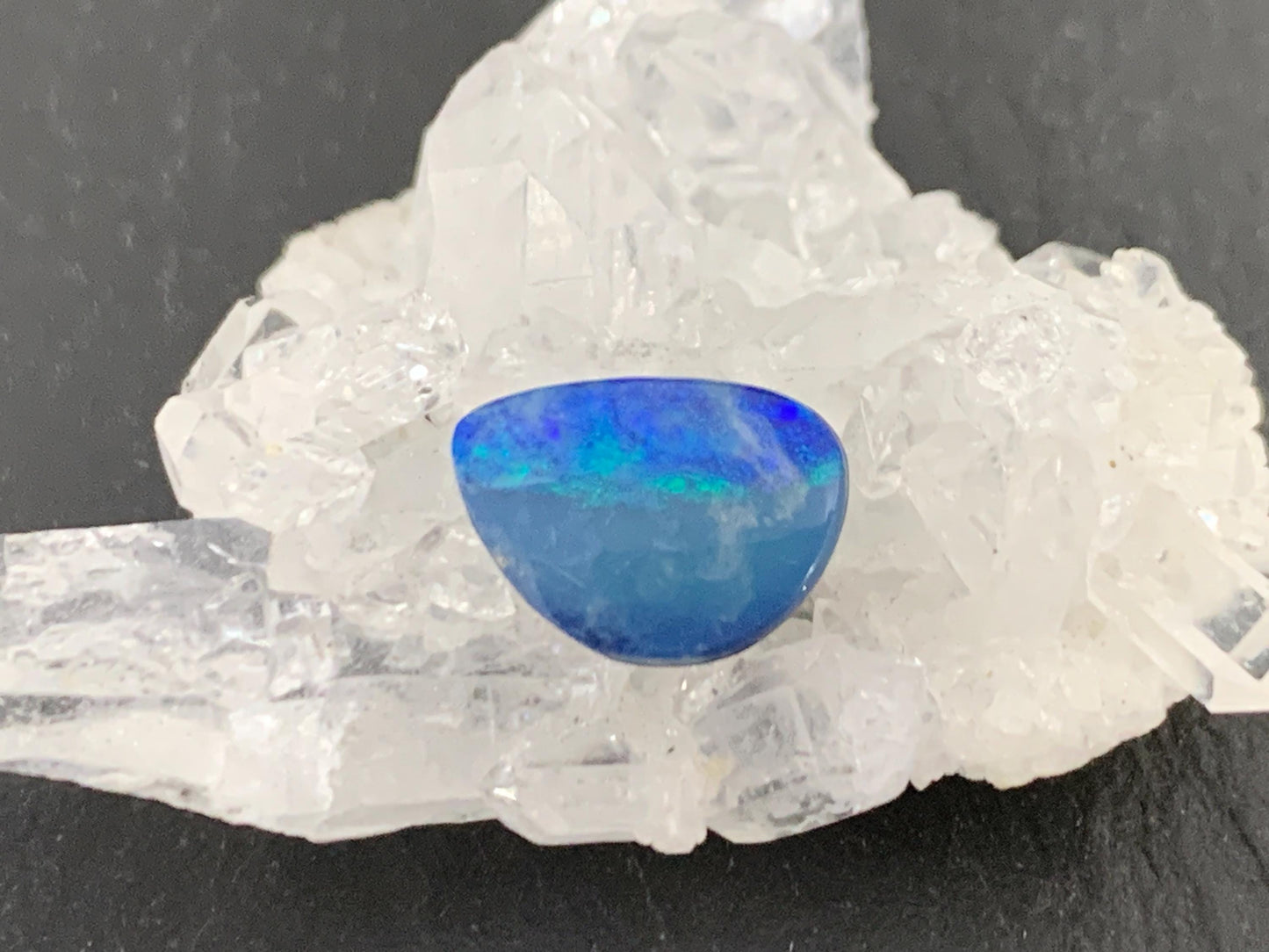 Australian Opal doublet 8x11x5mm cabochon