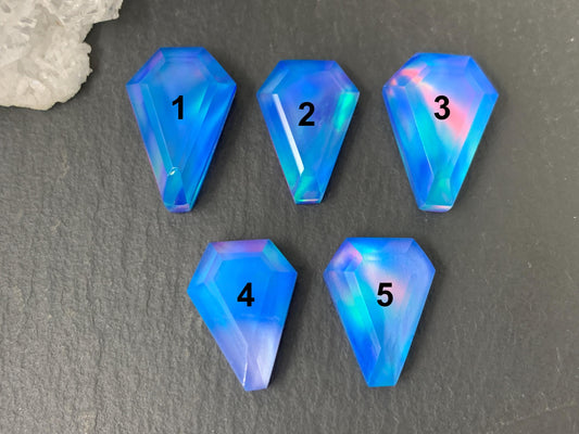 Faceted Aurora Opal coffin 15-17mm long cabochon - Doublet cabochons