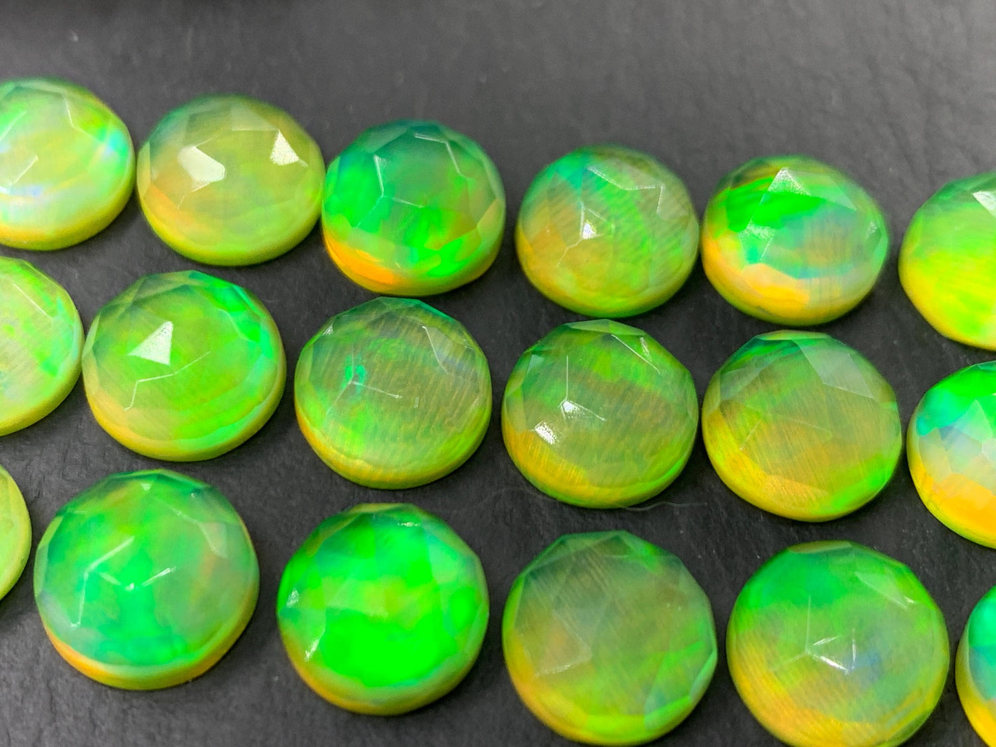 Faceted Aurora Opal round 10mm cabochon - Doublet cabochons