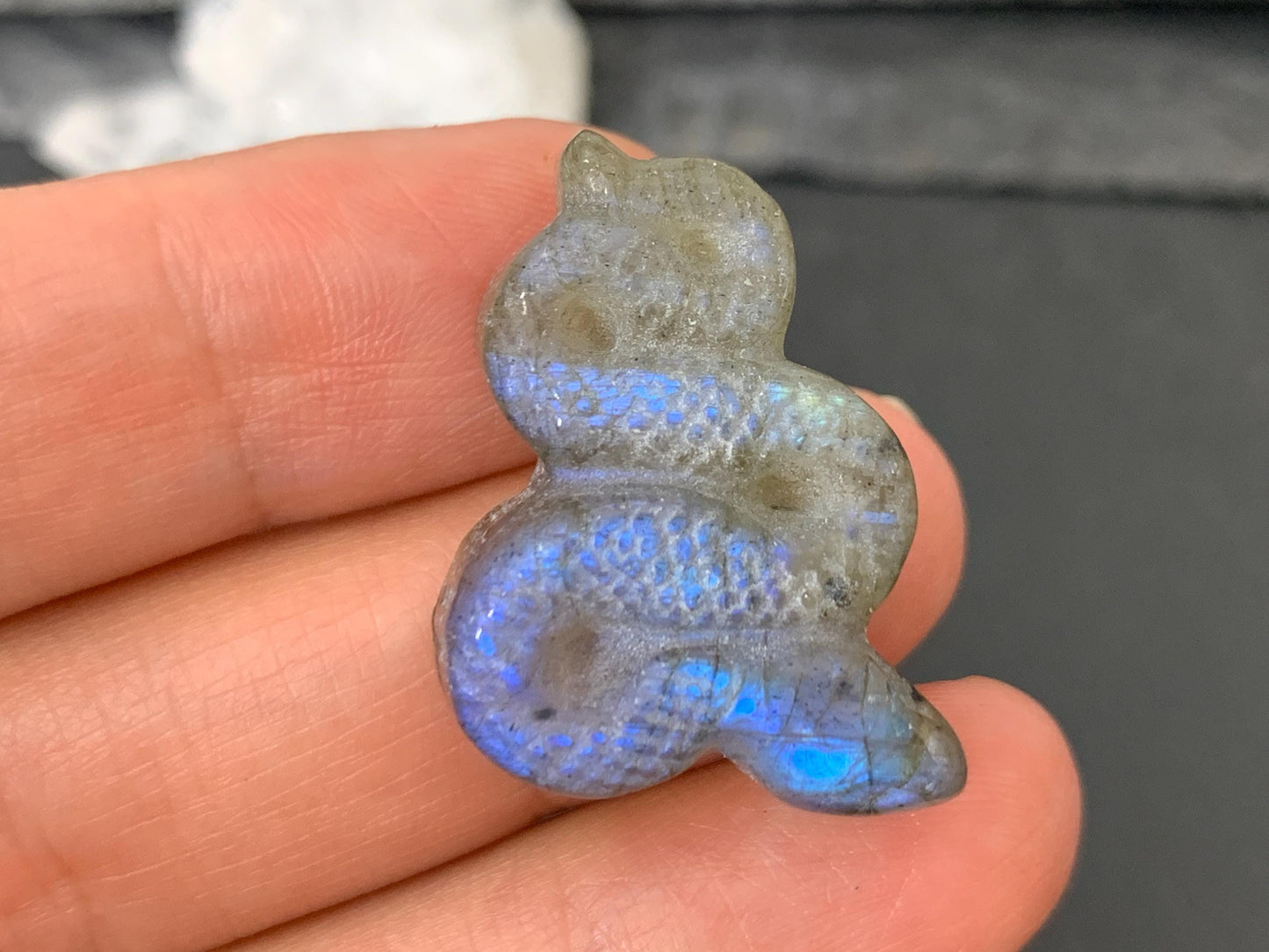 Labradorite Snake cabochon - Snake carving