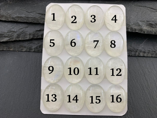Rainbow Moonstone oval 15x20mm cabochon - Calibrated cabochons