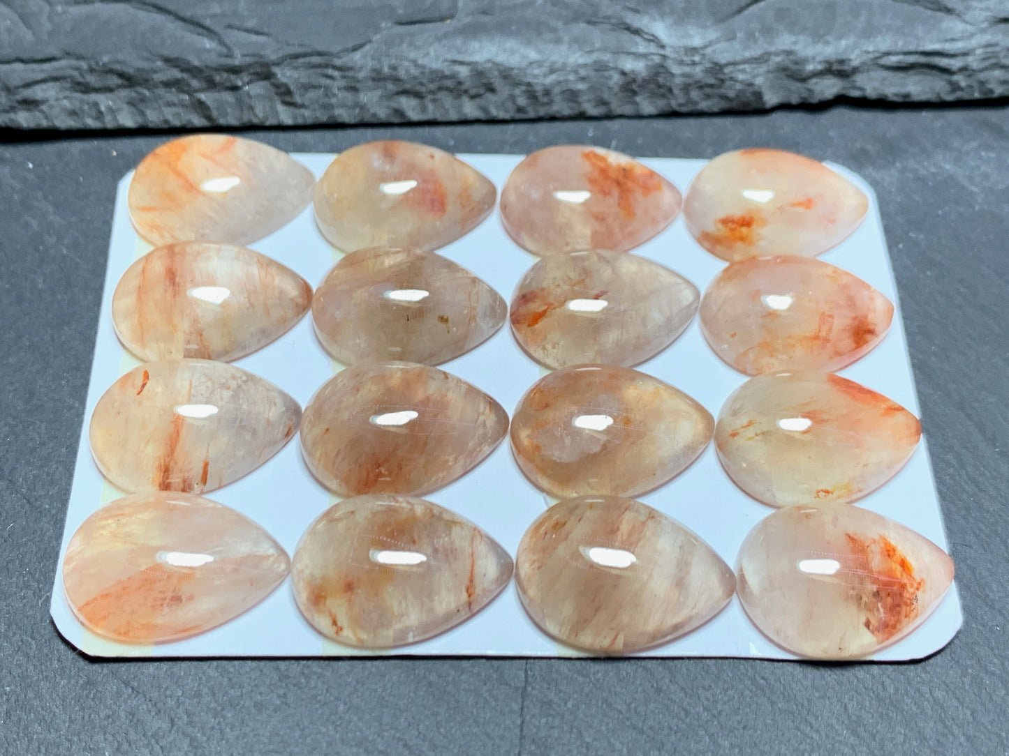 Blood Quartz pear 15x20mm cabochon - Calibrated cabochons