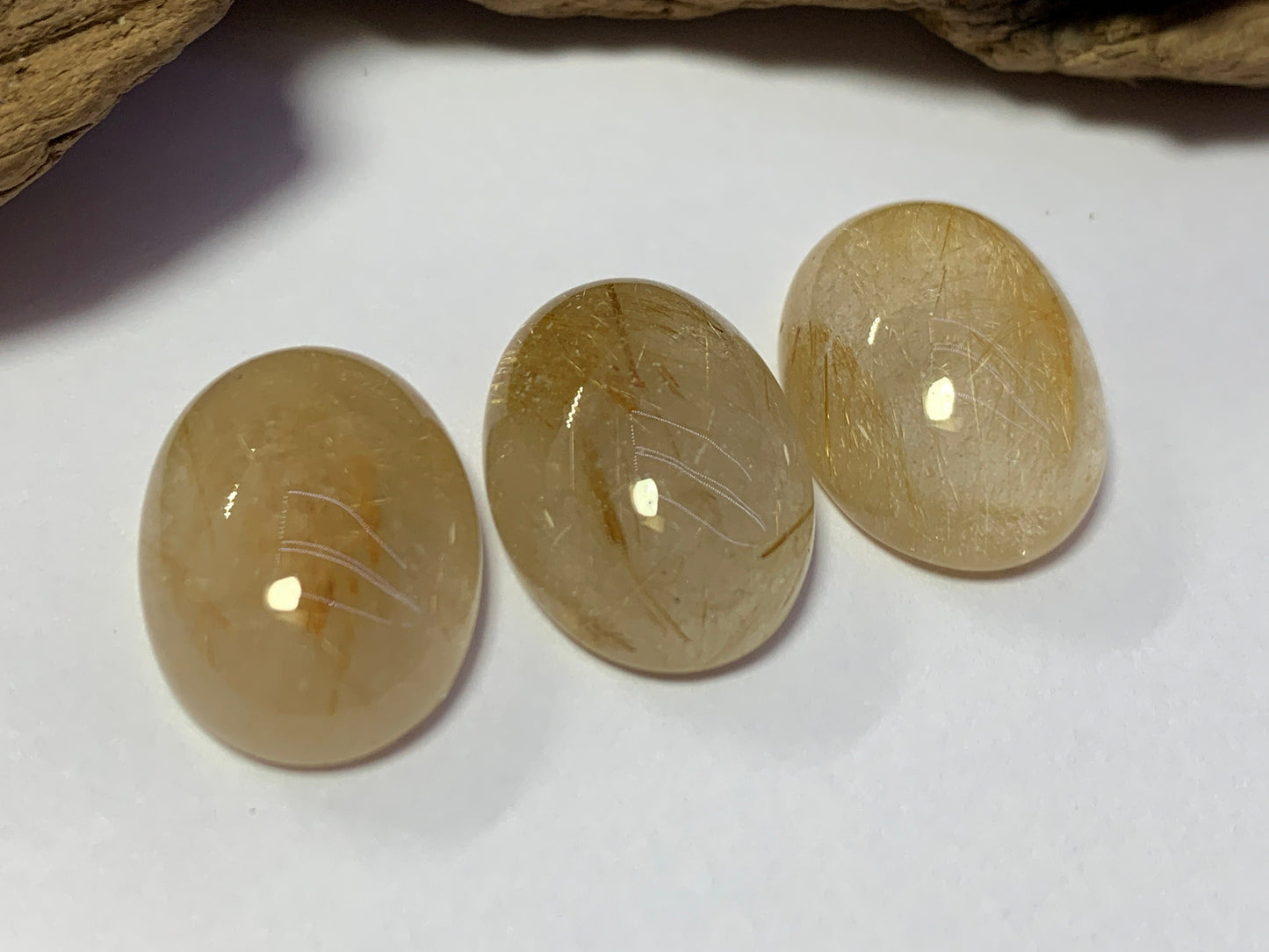 Gold Rutilated Quartz oval 12x16mm Cabochon