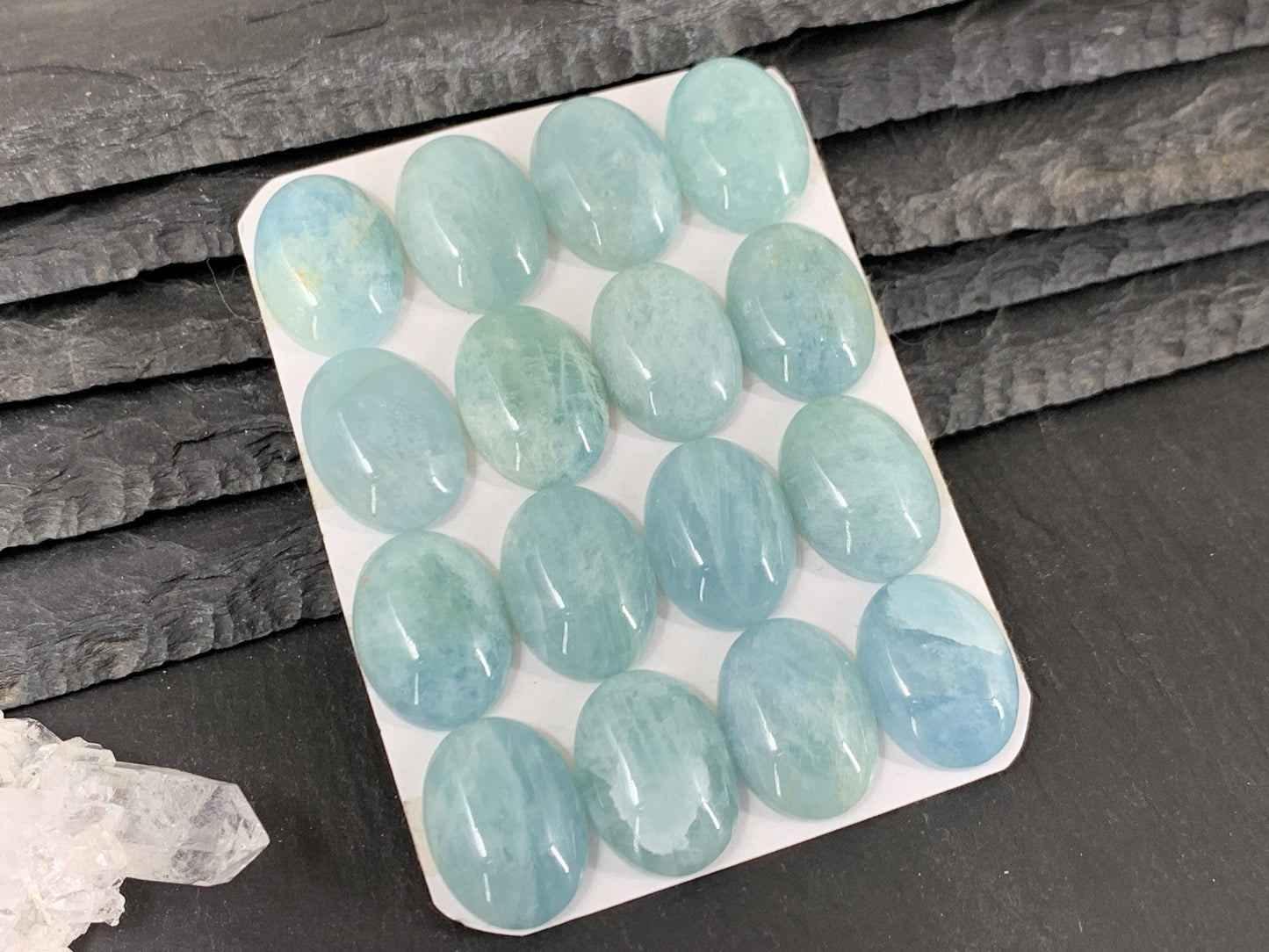 Aquamarine oval 15x20mm cabochon - Calibrated cabochons