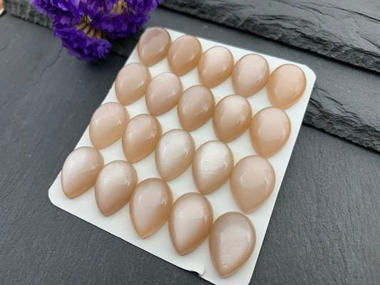 Peach Moonstone pear 13x18mm Cabochon - Calibrated cabochons